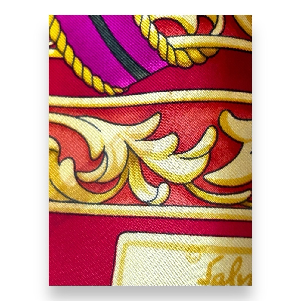 Salvatore Ferragamo scarf - Picture 6 of 13